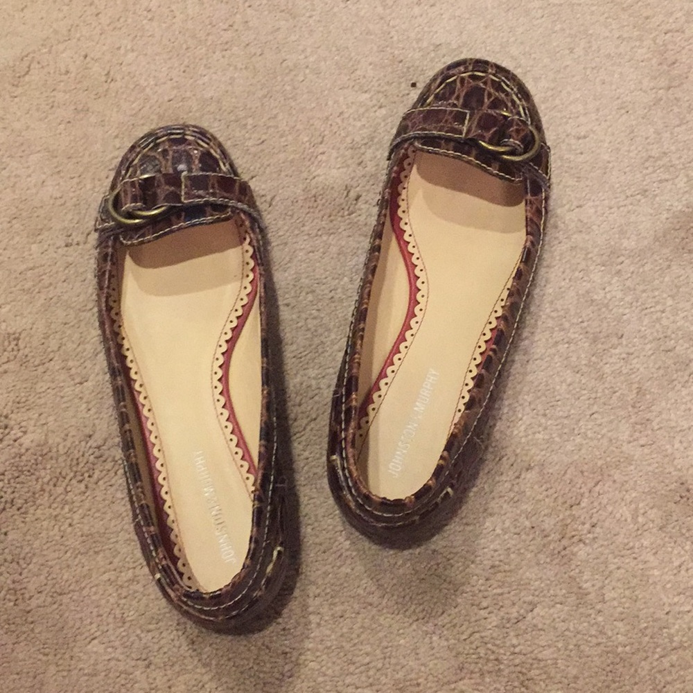 Leather dressy flats